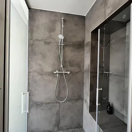 Modern At - Hauptbahnhof *