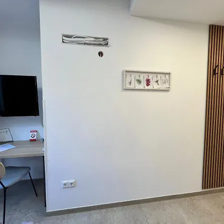 Modern At - Hauptbahnhof Hotel *