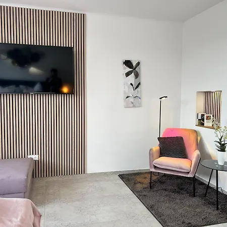 Отель Modern At - Hauptbahnhof *