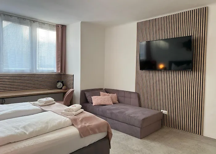 Hotel Modern At - Hauptbahnhof Krems an der Donau